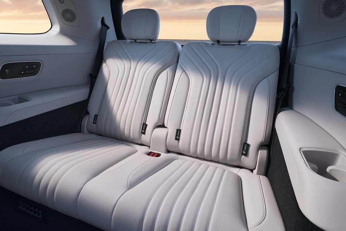 GEELY GALAXY M9