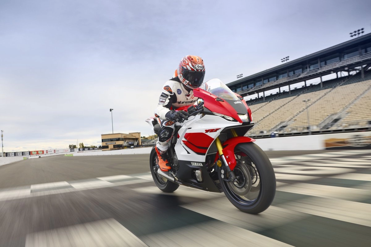 2026 Yamaha YZF-R7