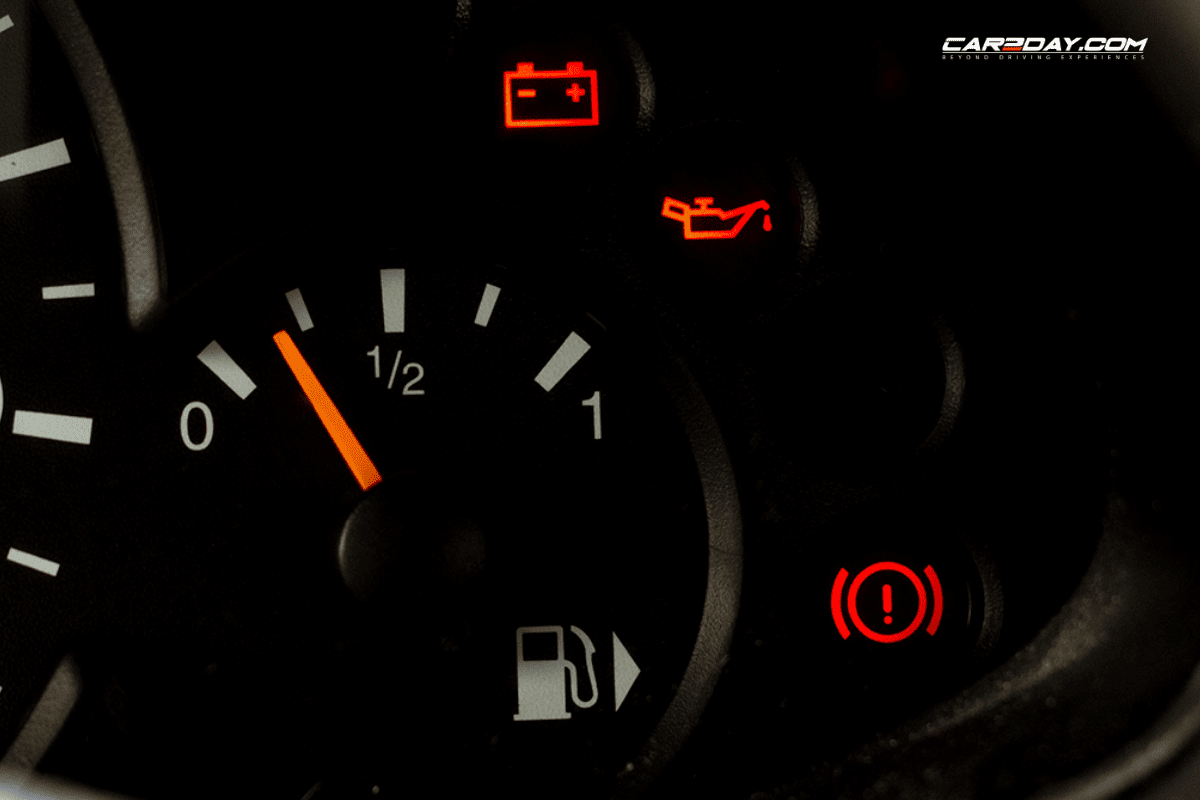 ไฟหน้าปัดรถ