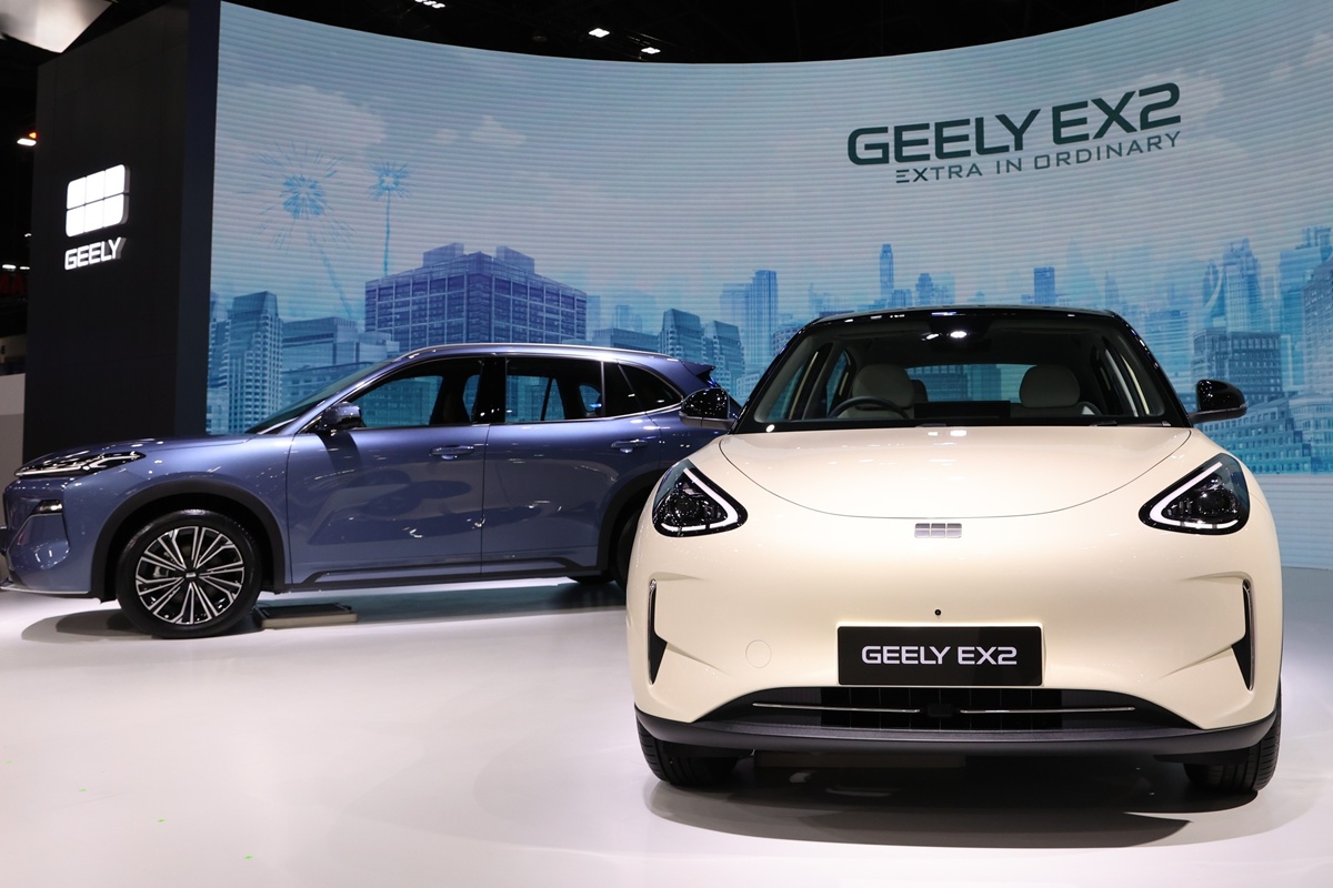GEELY EX2 