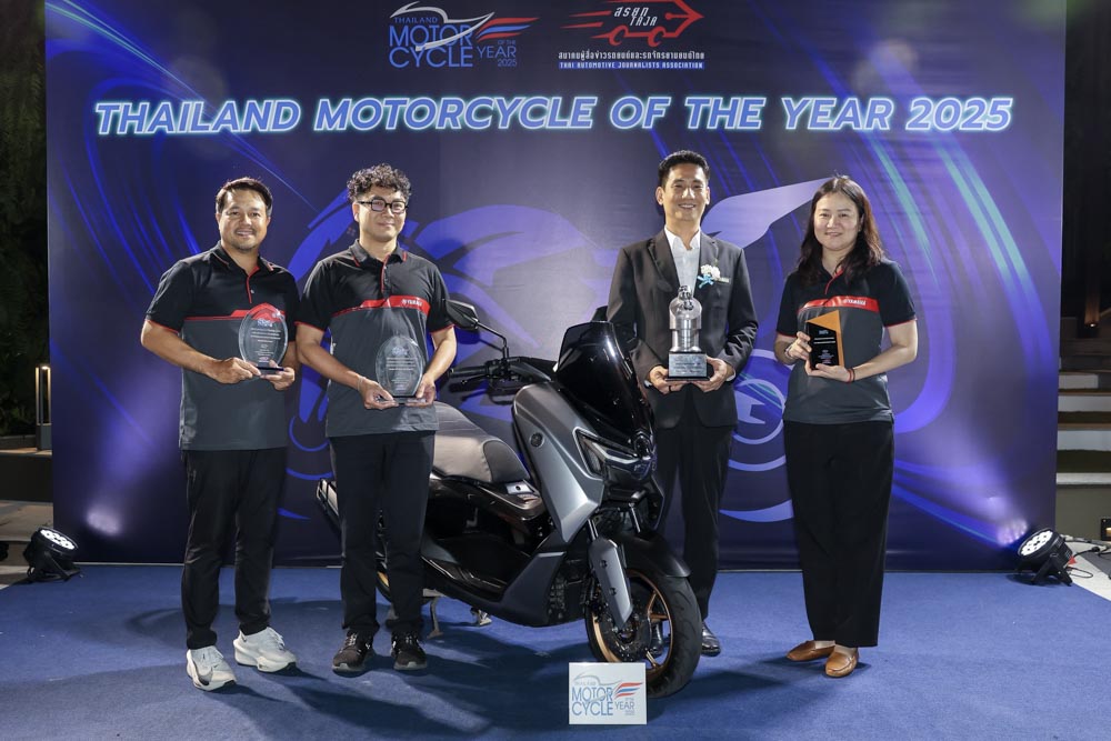 YAMAHA NMAX TECH MAX Motorcycle of The Year 2025