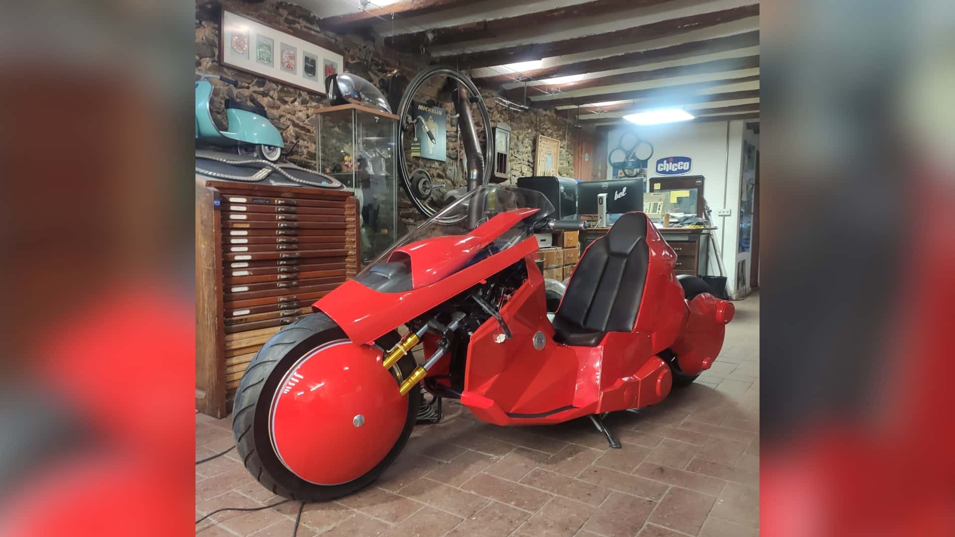 Kaneda’s Bike Custom