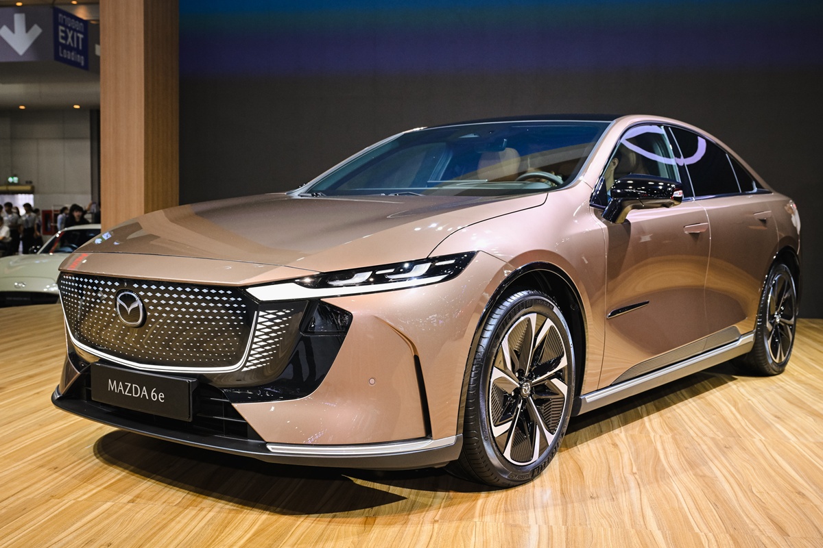 Mazda 6e