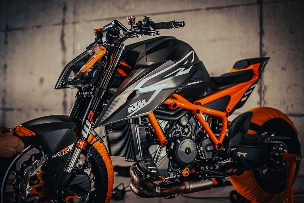 2026 KTM 1390 Super Duke RR