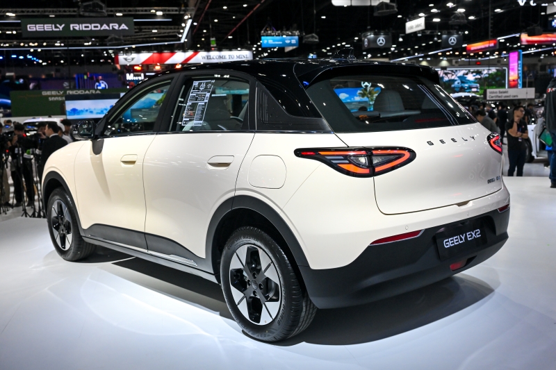 Geely EX2
