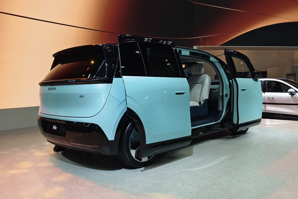 ZEEKR MIX