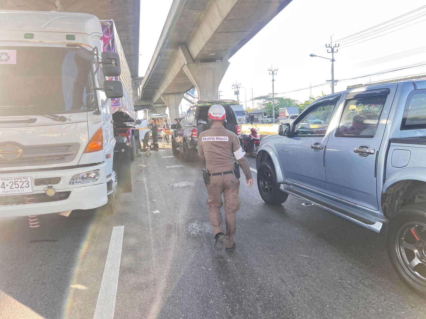 สะพานลอยถล่ม