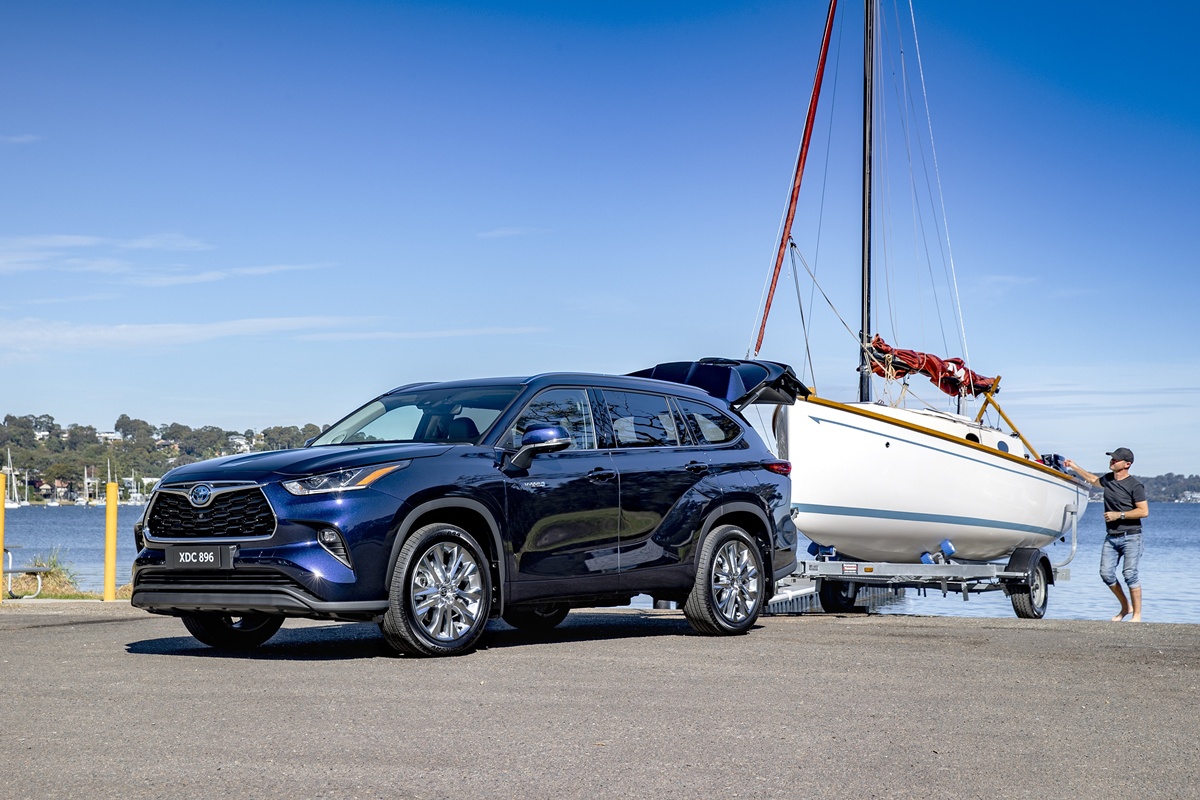 2021 Toyota Kluger Grande Hybrid