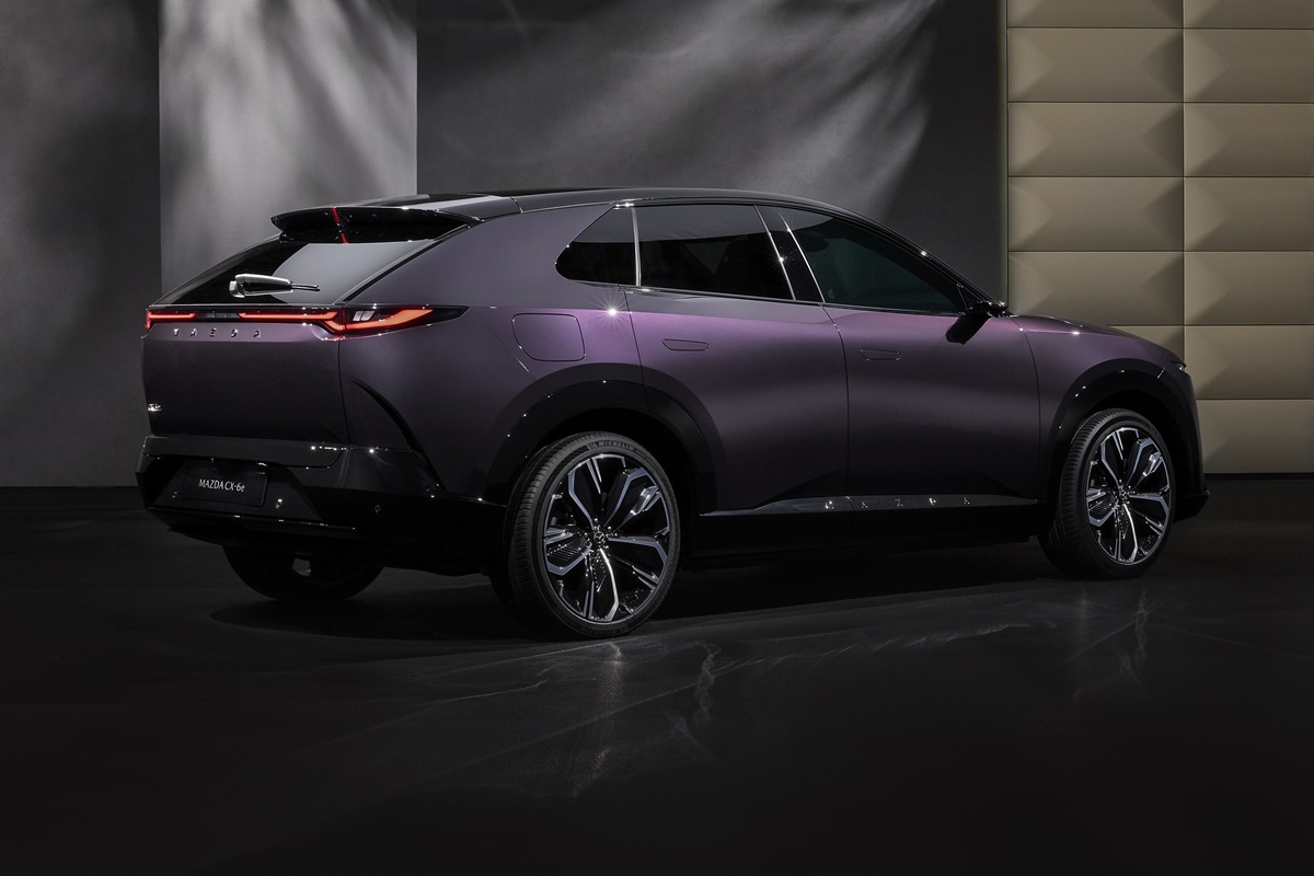 Mazda CX-6e