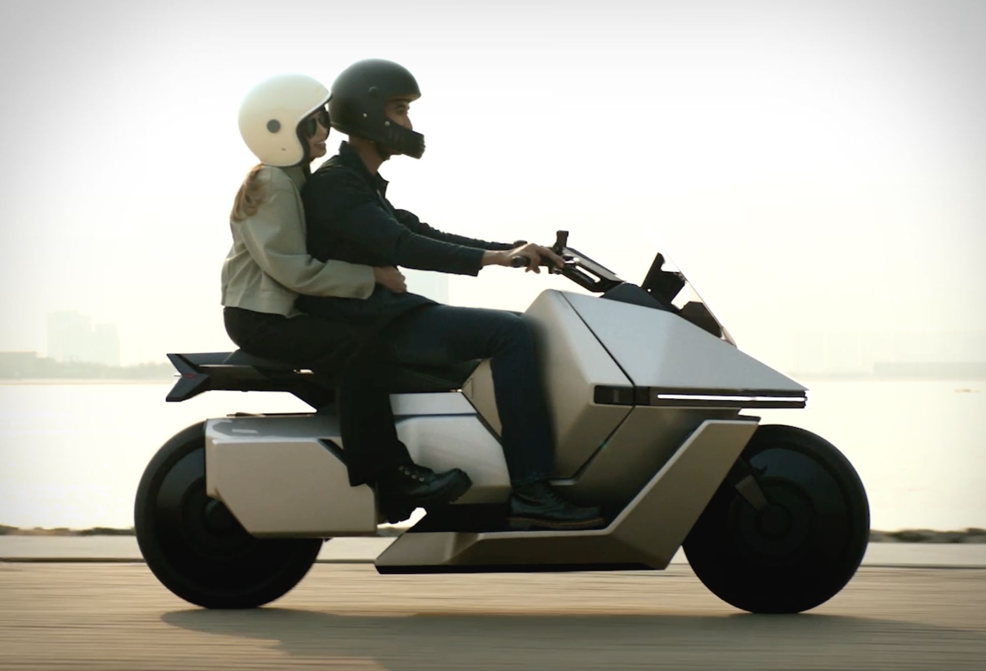 OMOWAY OMO X มอเตอร์ไซค์ไฟฟ้าทรงตัวได้