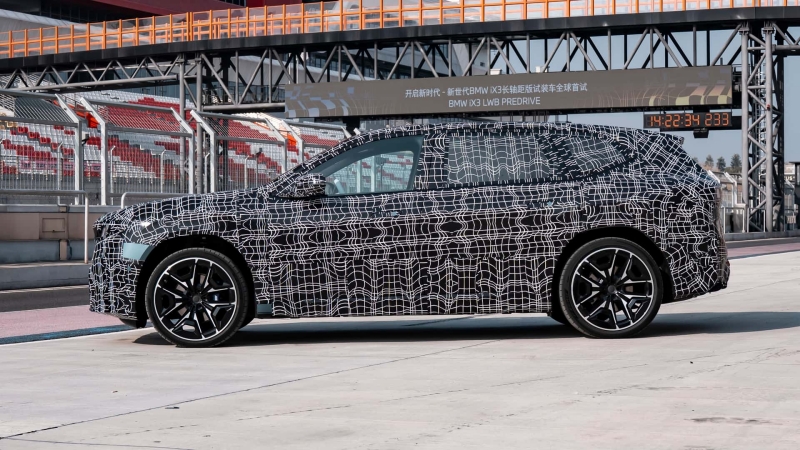 BMW Long-Wheelbase iX3