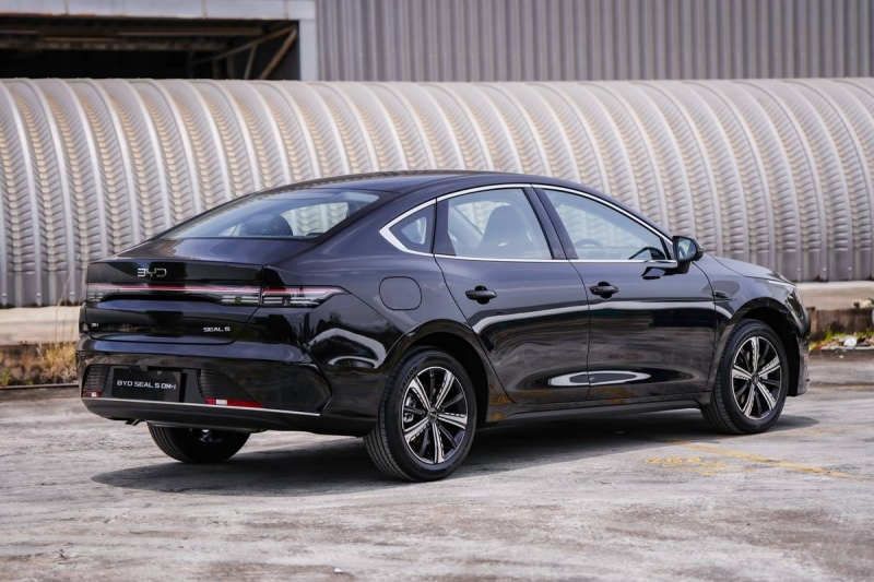 BYD SEAL 5 DM-i