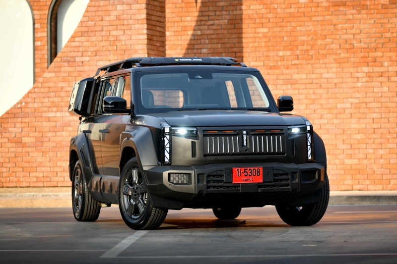 compare boxy suv