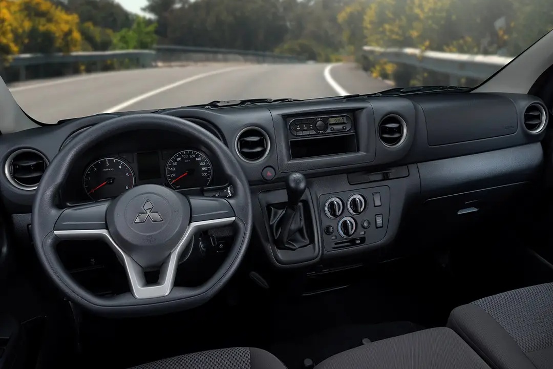 MITSUBISHI VERSA VAN