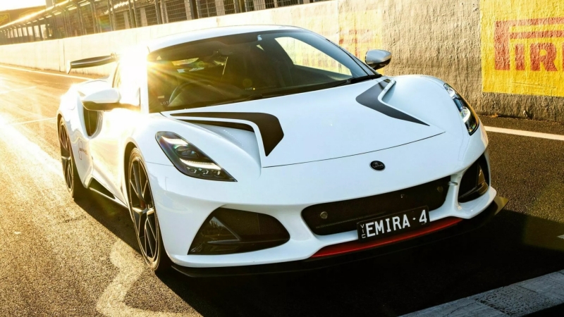 Lotus Emira Turbo