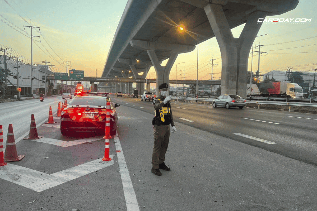 เตรียมคืนผิวจราจรทางหลัก M82