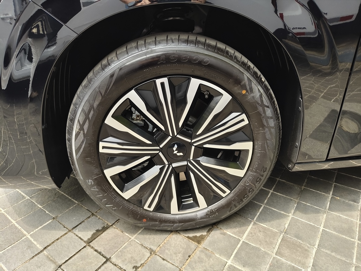 WULING STARLIGHT DARION EV