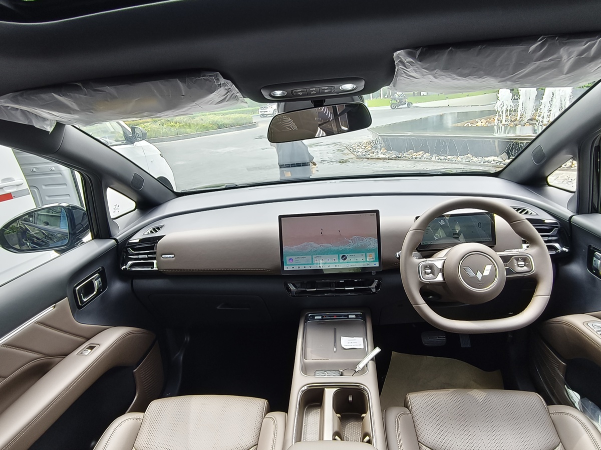 WULING STARLIGHT DARION EV