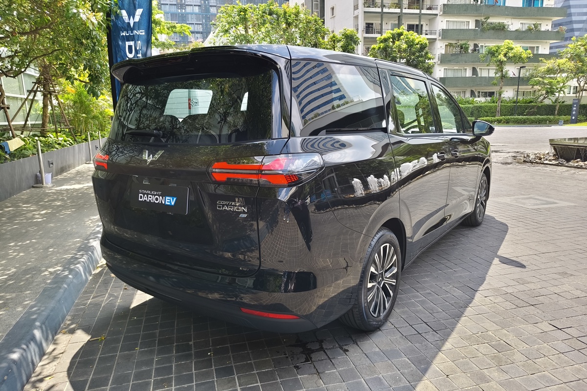 WULING STARLIGHT DARION EV