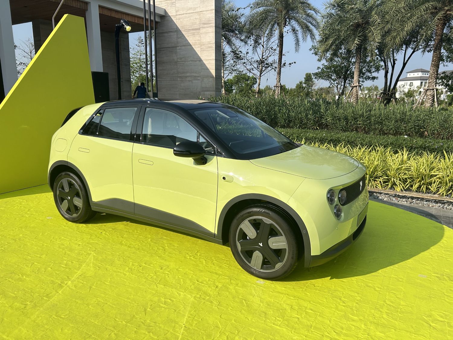 กลุ่มธนบุรี เปิดตัว NIO Firefly