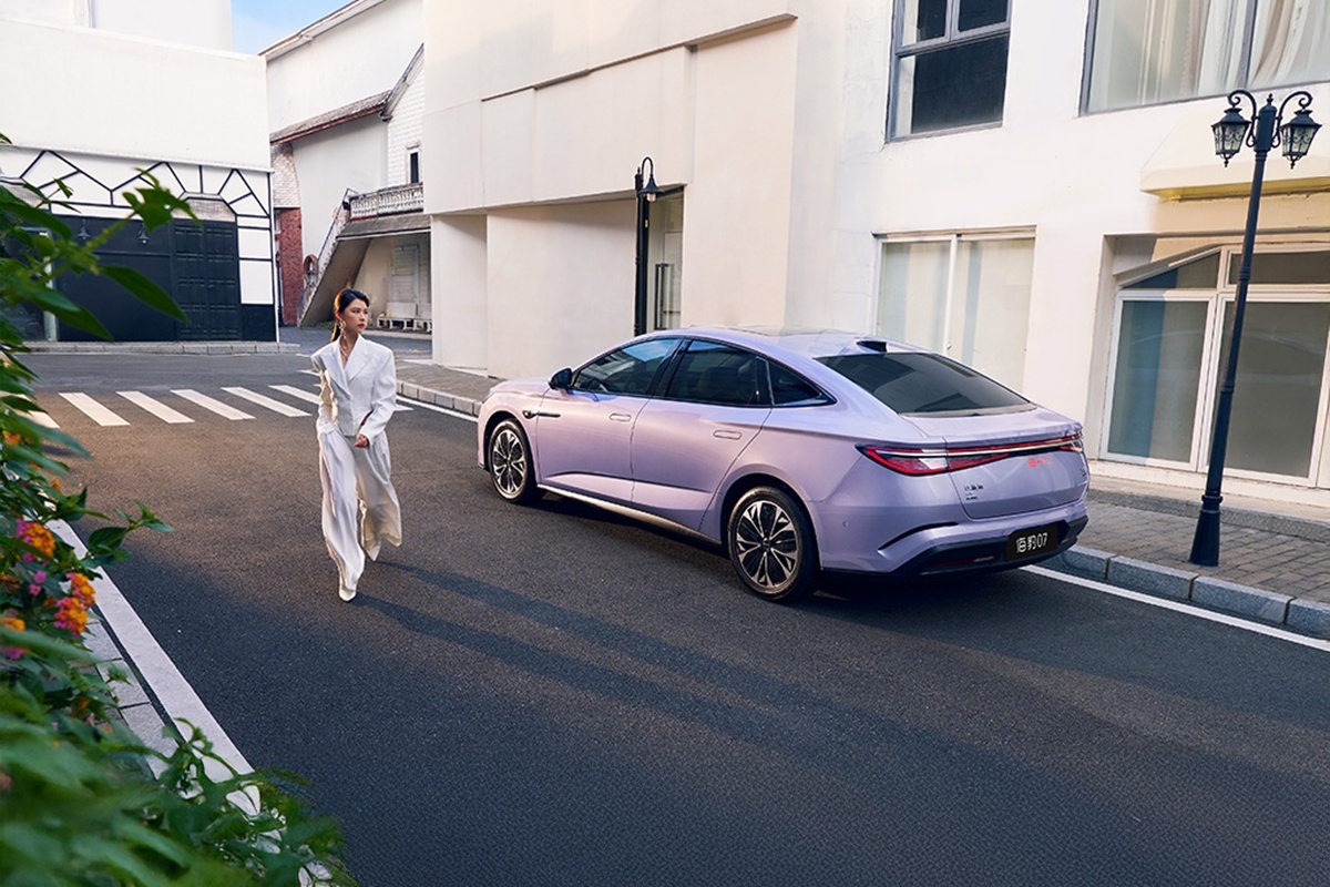 BYD SEAL 07 EV