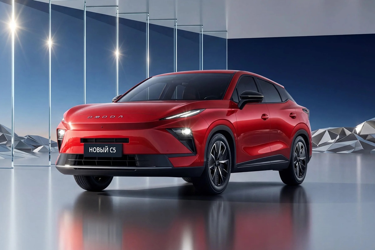 OMODA C5 EV 2026