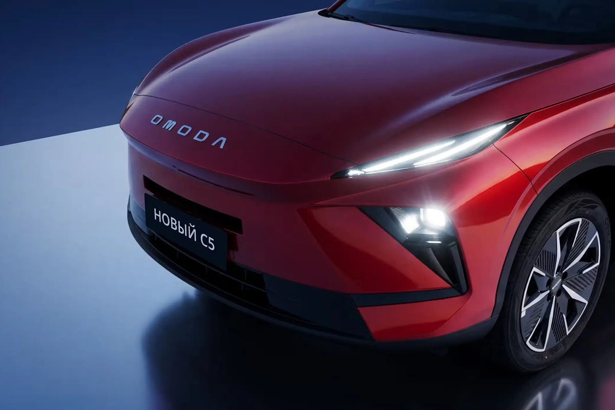 OMODA C5 EV 2026