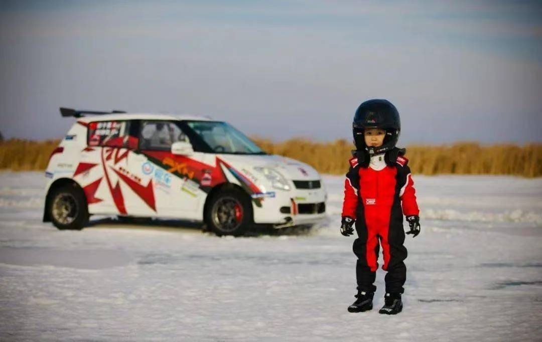 Shao Zhiyan เด็กจีนวัย 5 ขวบ สอบผ่านใบอนุญาตนักแข่งรถ