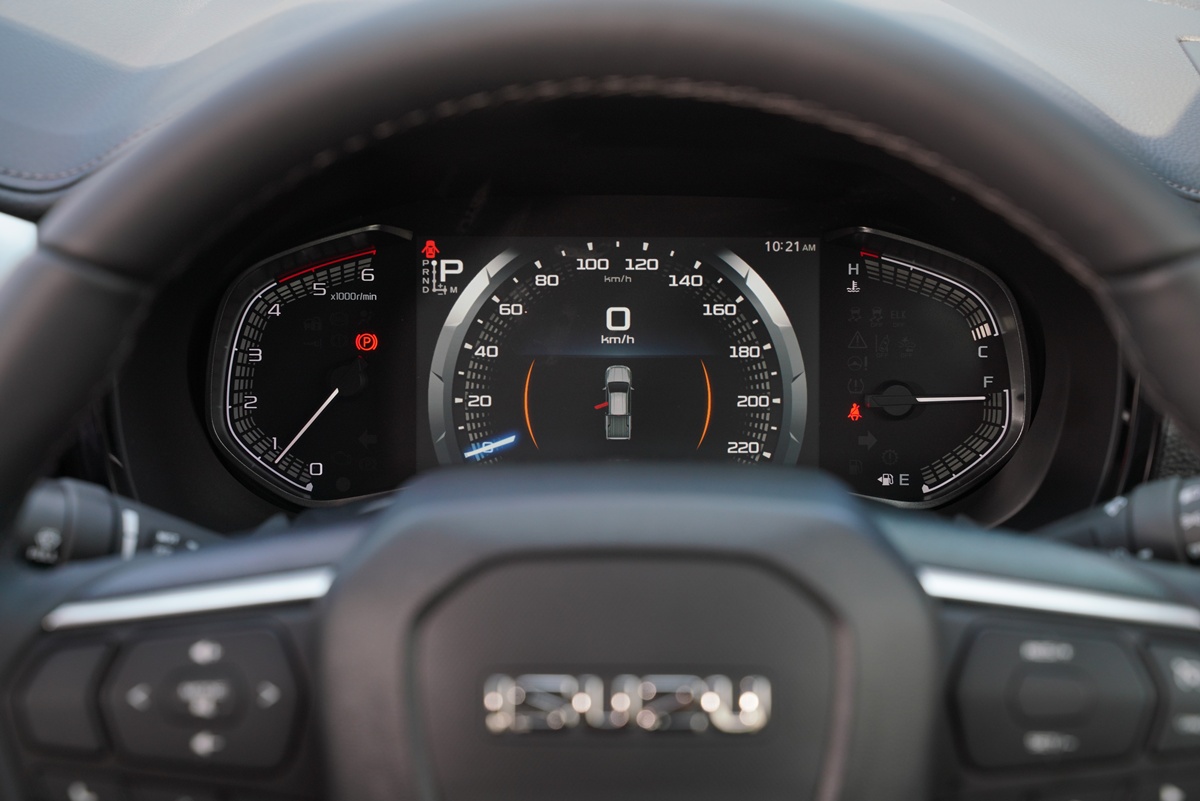 ISUZU V-CROSS 4x4 2026