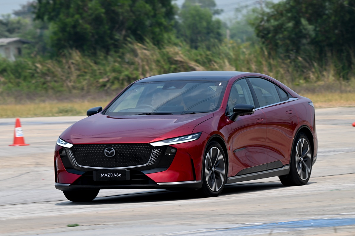 MAZDA 6e 2026