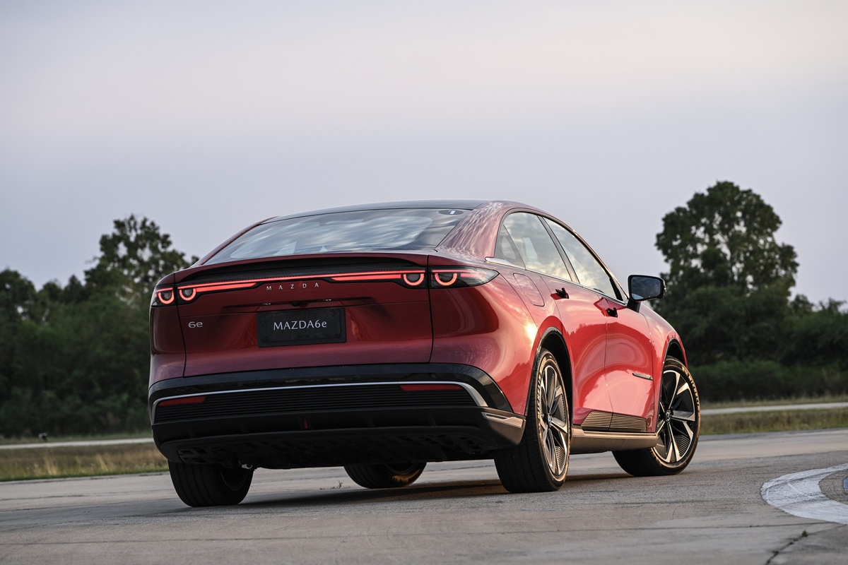 MAZDA 6e 2026