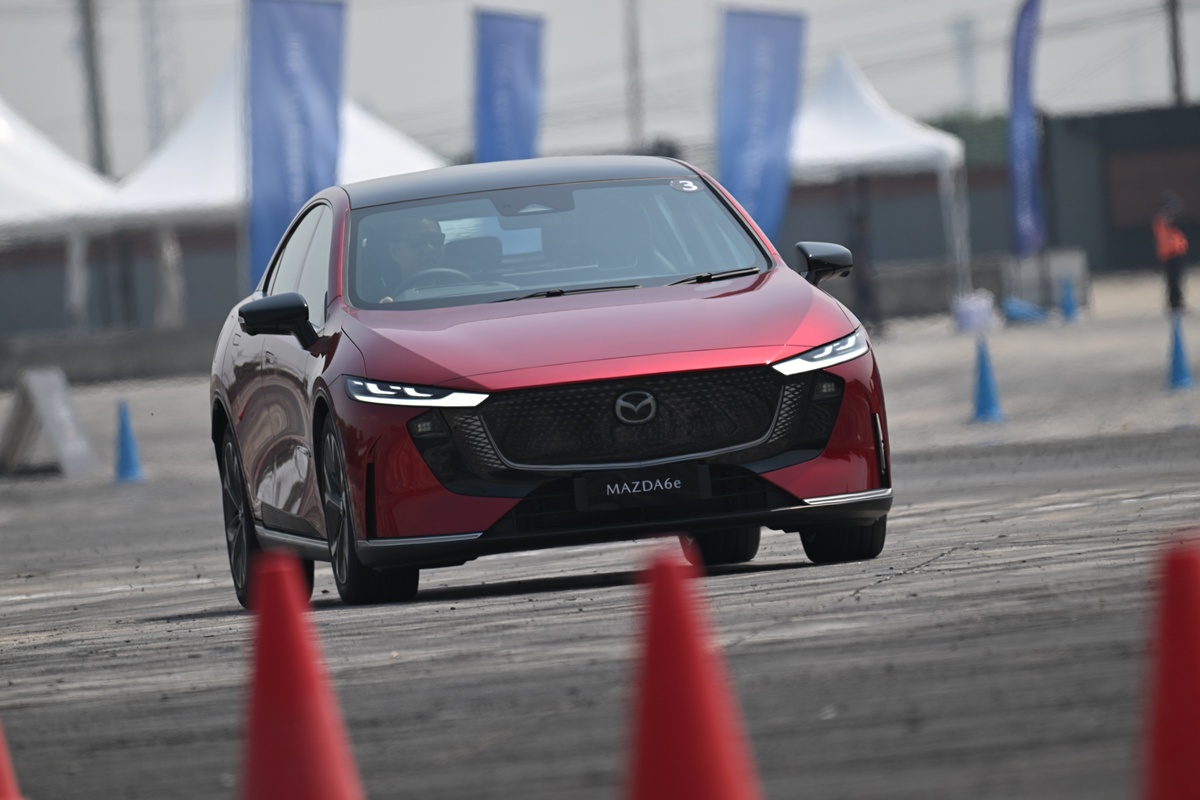 MAZDA 6e 2026