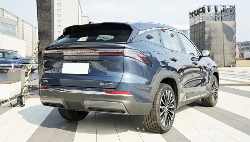 Geely Galaxy M7 PHEV