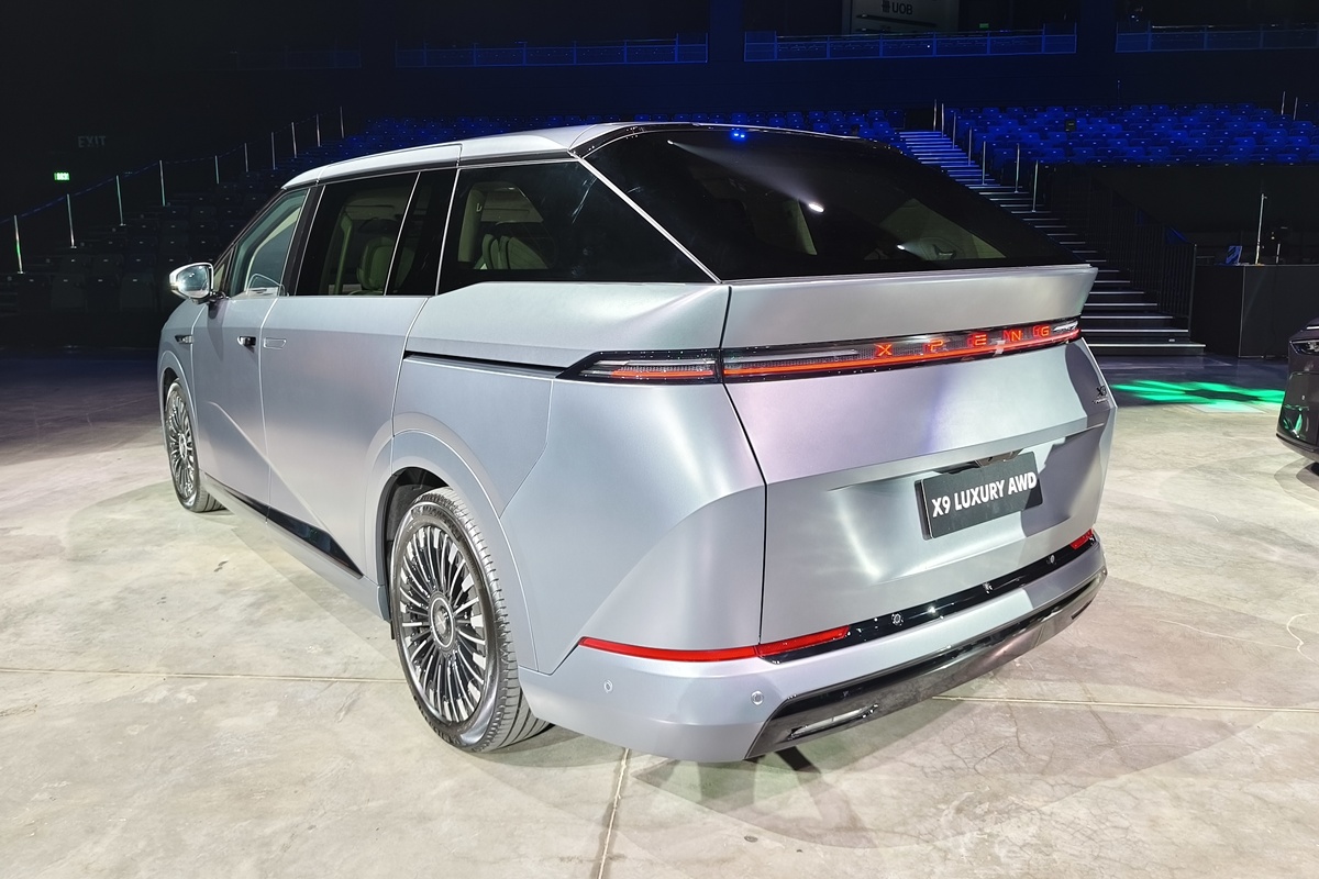 XPENG X9 2026