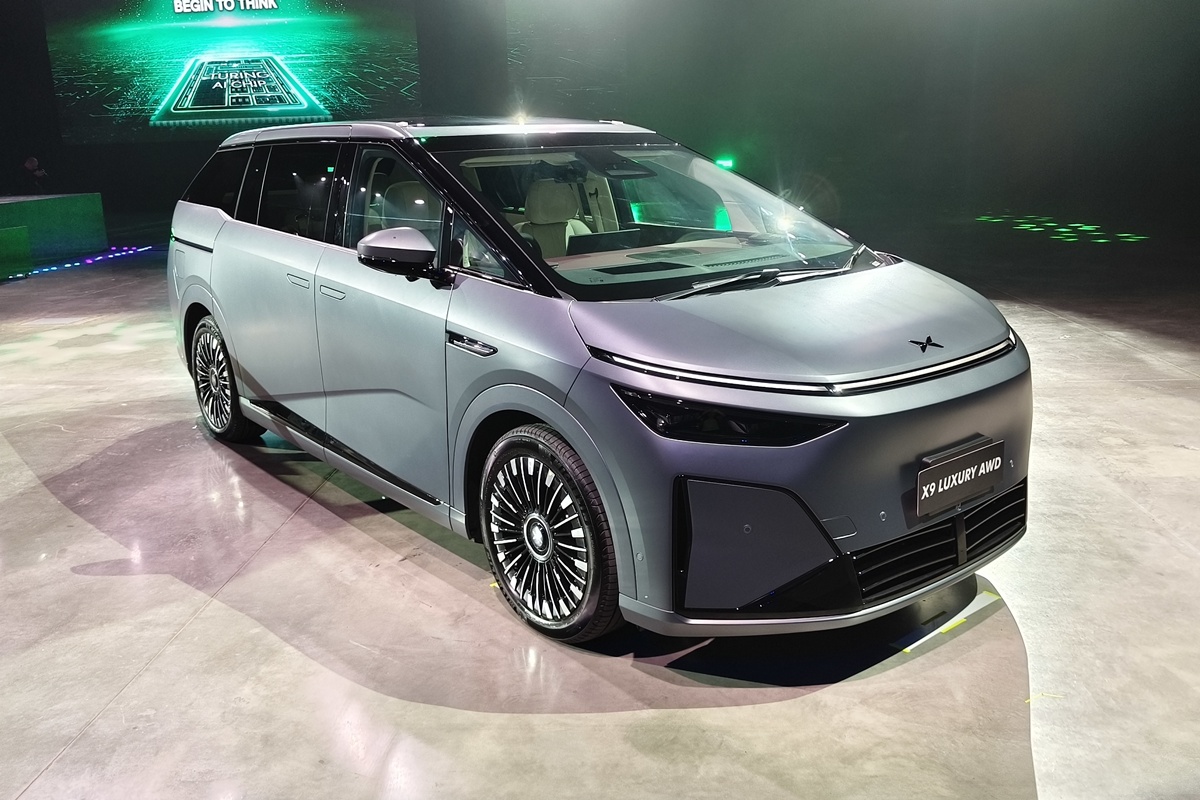 XPENG X9 2026