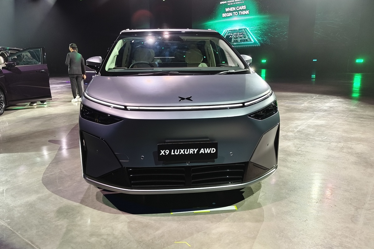XPENG X9 2026