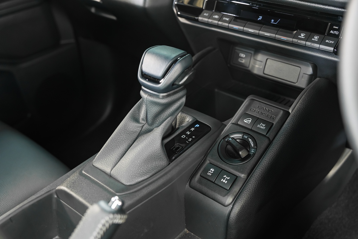 Toyota Land Cruiser FJ