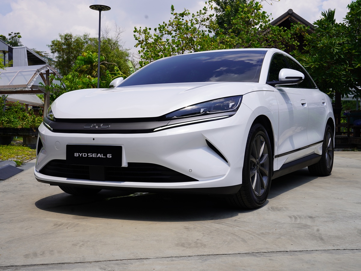 BYD SEAL 6 2026