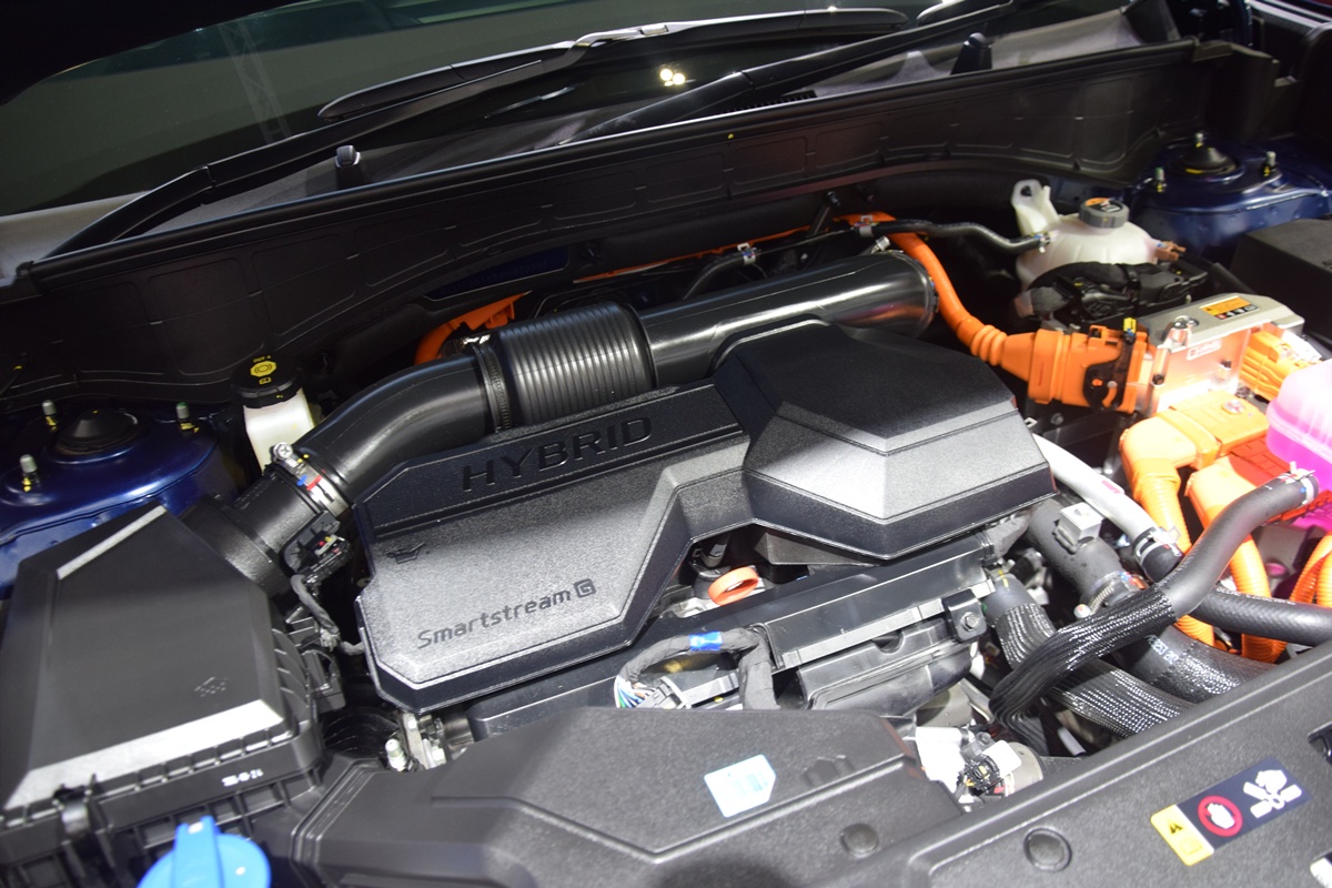 Hyundai SANTA FE HTRAC AWD