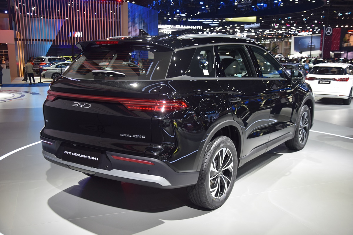 BYD SEALION 5 DM-i