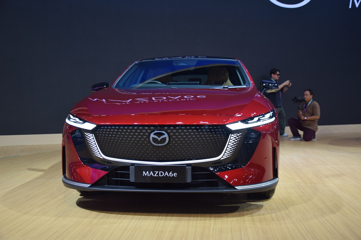 MAZDA 6e
