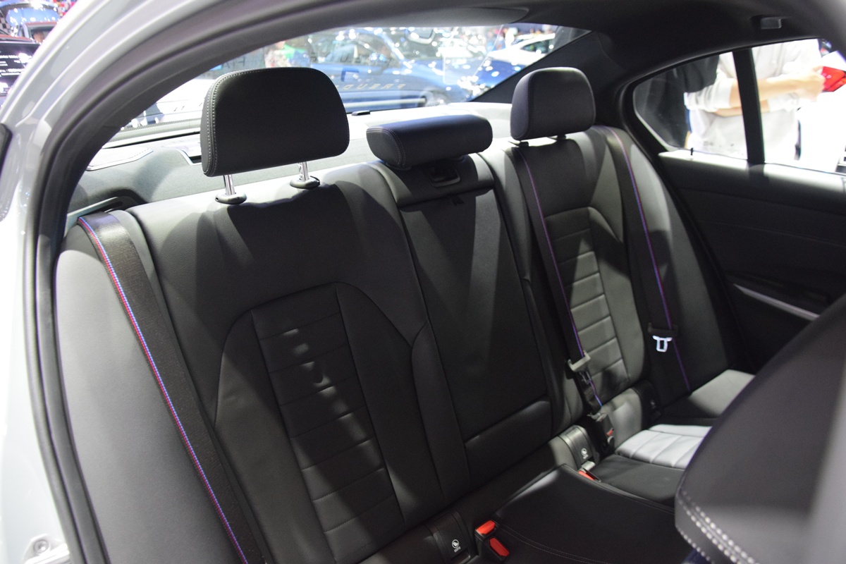 BMW 330e M Sport M Performance Edition 