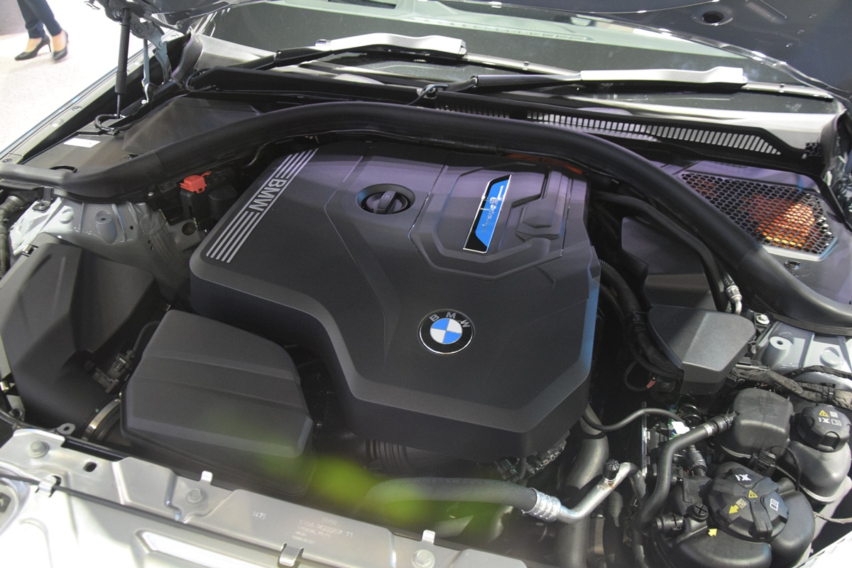 BMW 330e M Sport M Performance Edition 