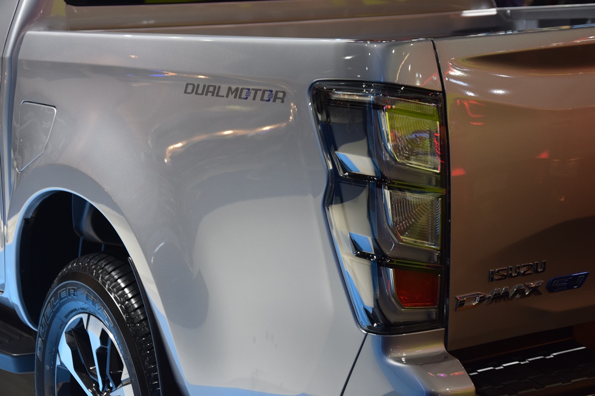 ISUZU D-MAX EV