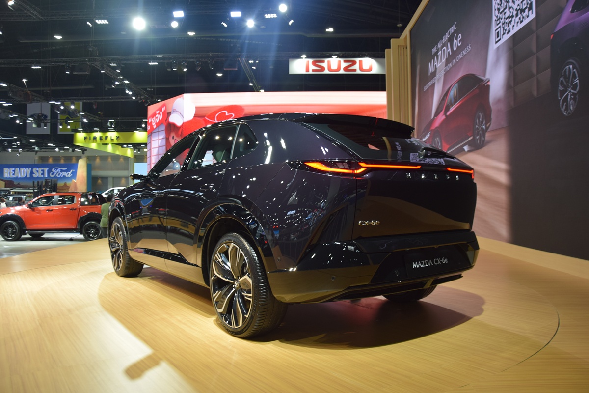 Mazda CX-6e