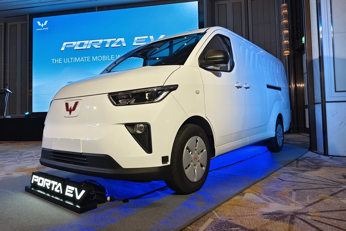 WULING PORTA EV