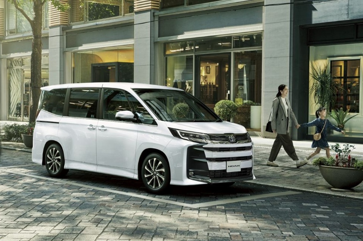 Toyota NOAH 2026
