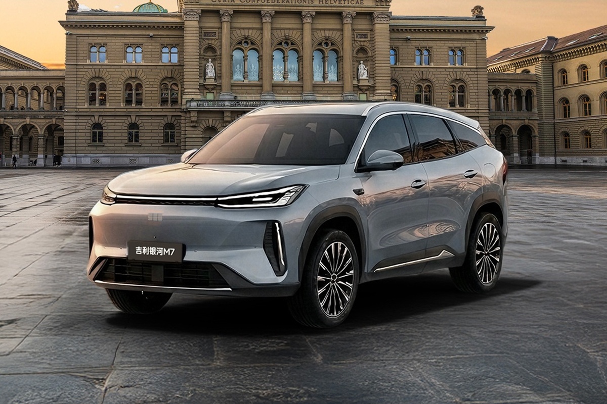 GEELY GALAXY E7