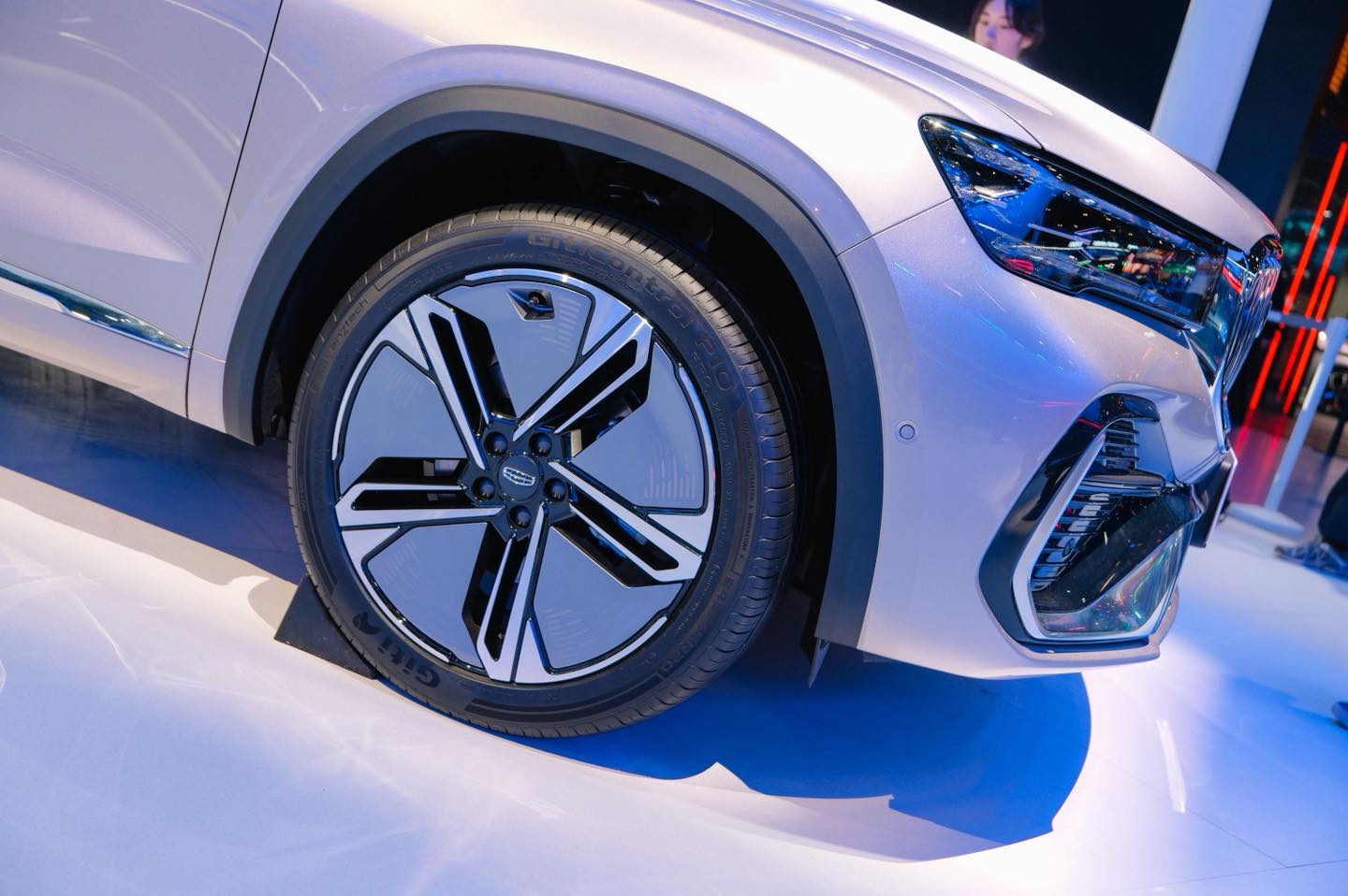 GEELY MONJARO i-HEV