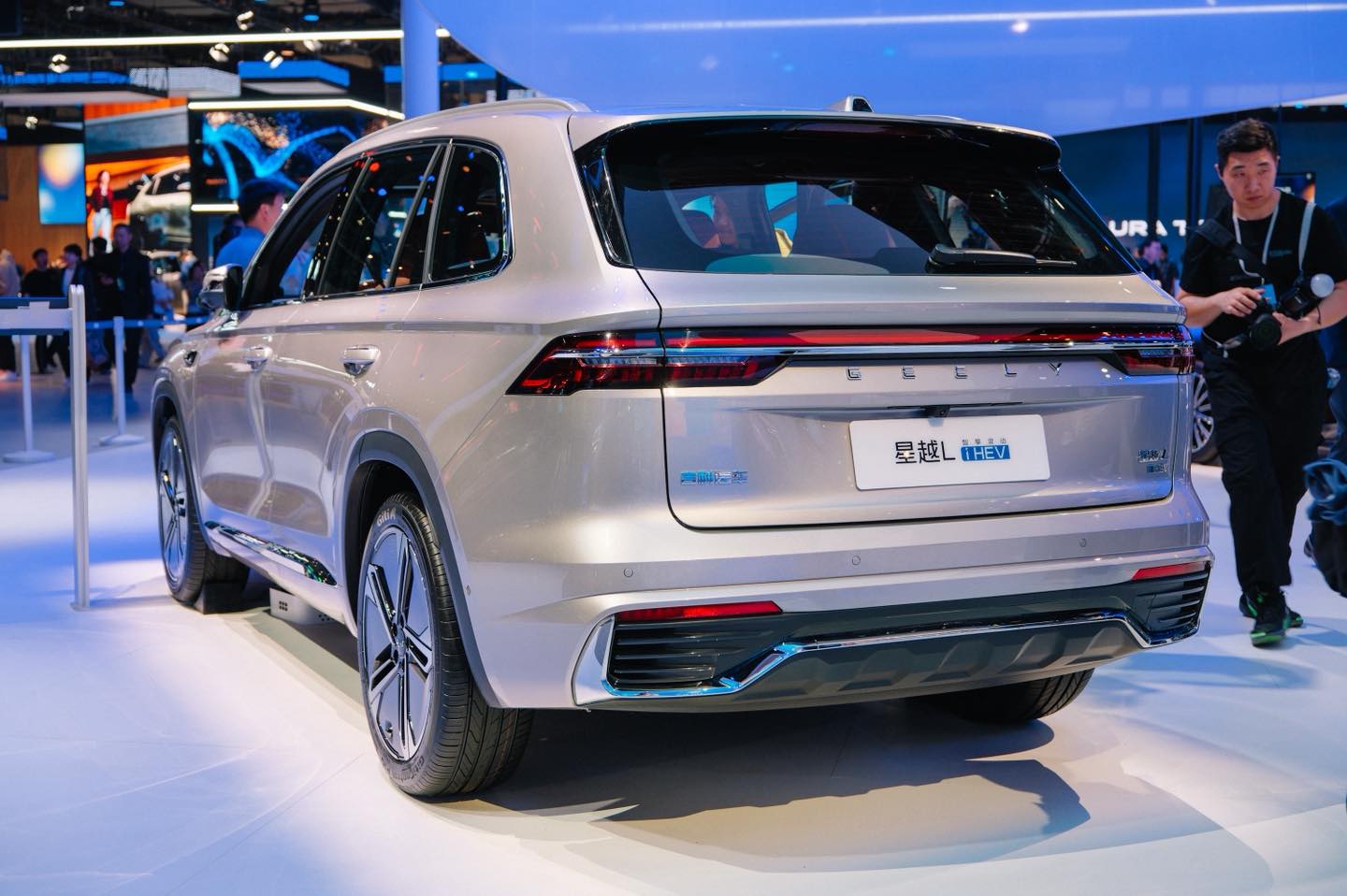 GEELY MONJARO i-HEV